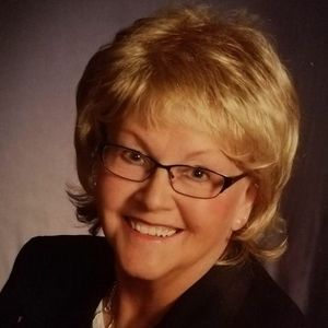 Meet your Posher, Joyce bob